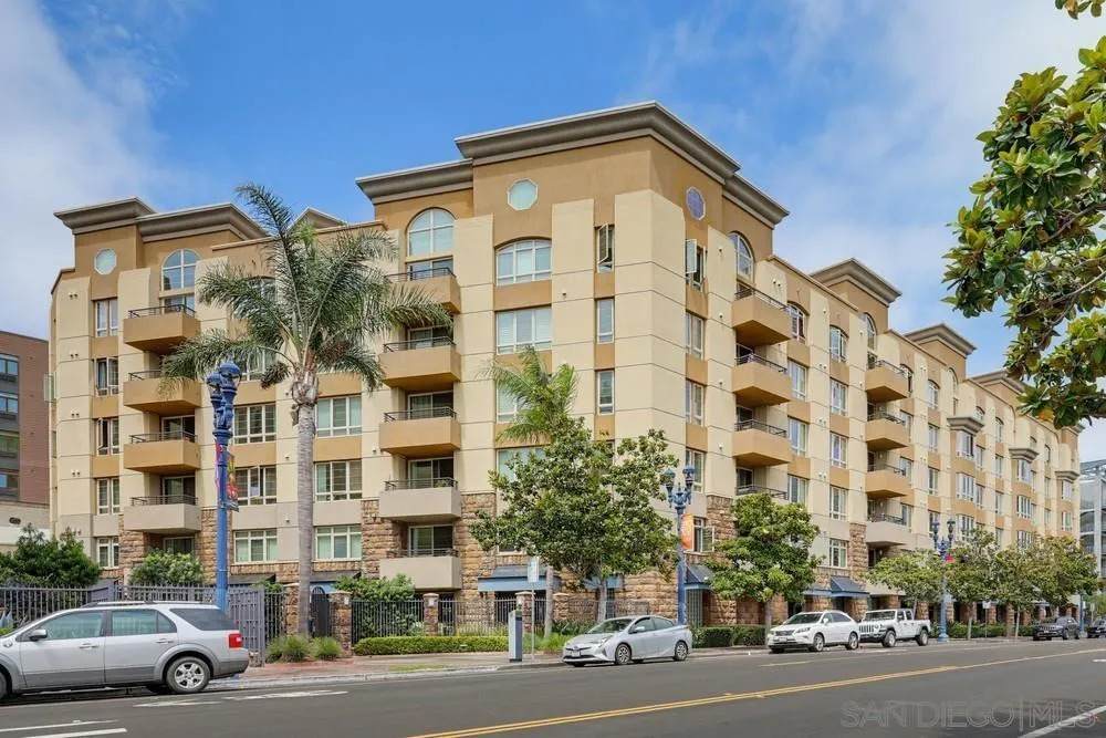 1480 Broadway - Photo 1