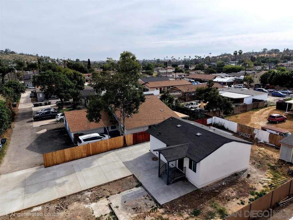 8836 Valencia St - Photo 1