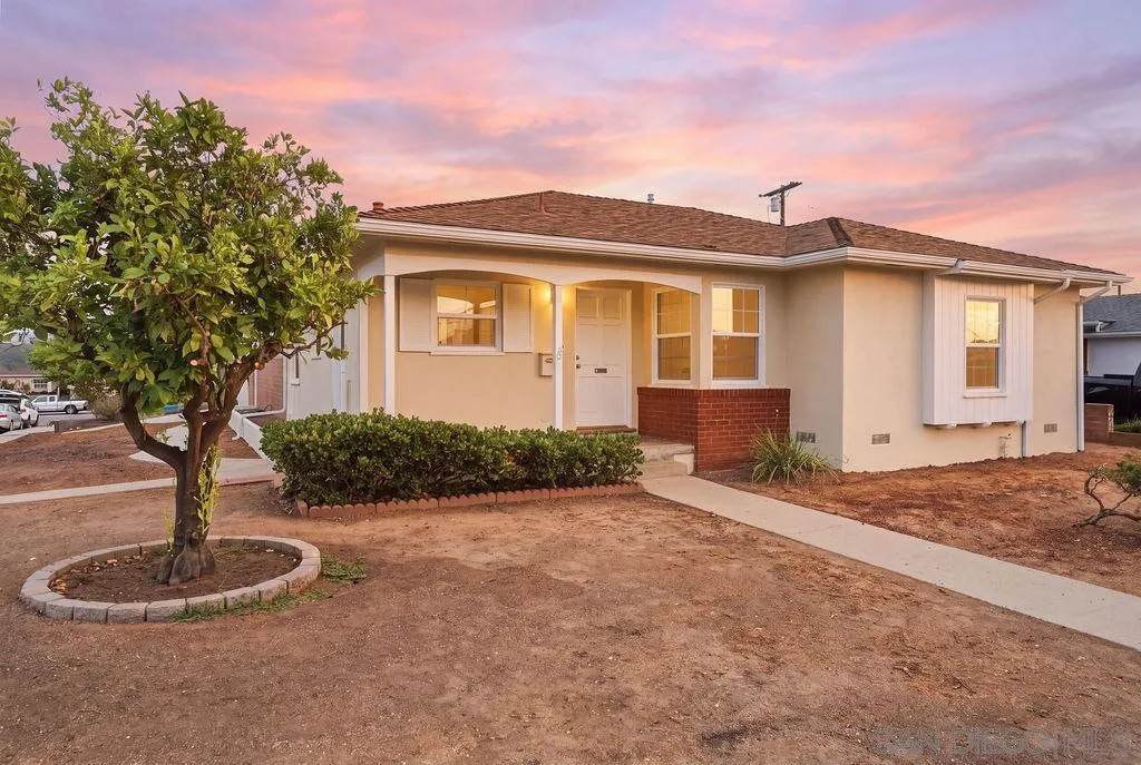 6593 Delfern St - Photo 1