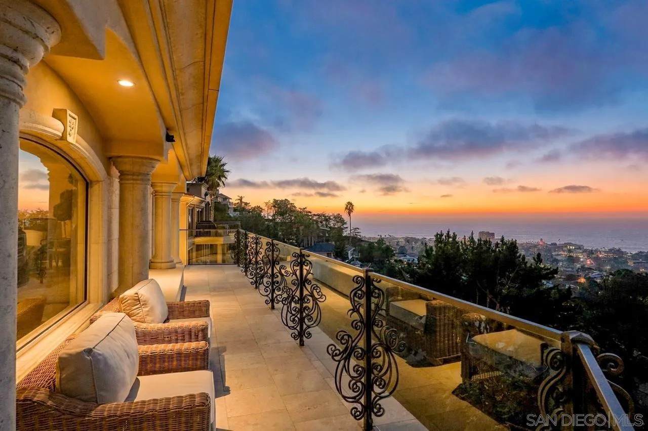 https://bt-photos.global.ssl.fastly.net/sandiego/orig_boomver_1_260024027-1.jpg