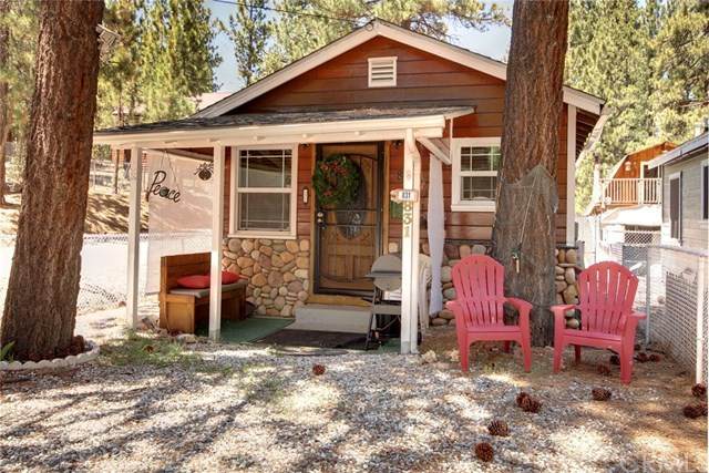 831 Robinhood Boulevard - Photo 1