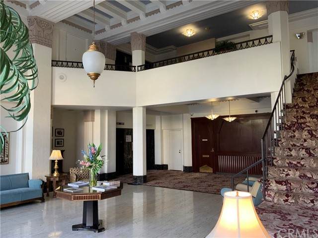 140 Linden Avenue - Photo 1