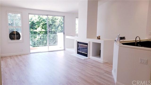 109 Marinella Aisle - Photo 1
