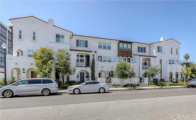 11011 La Reina Avenue - Photo 1