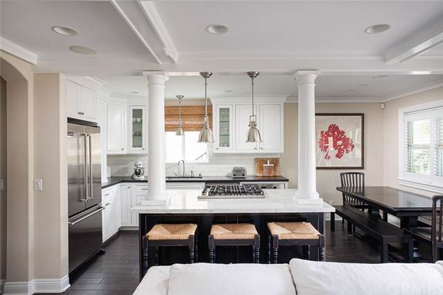 325 Marguerite - Photo 1