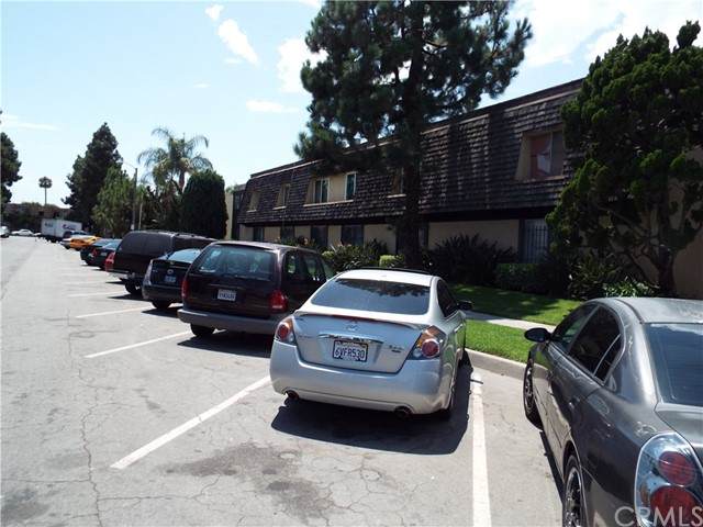5535 Ackerfield Avenue - Photo 1