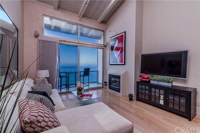 615 Esplanade - Photo 1
