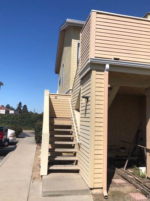 220 Grant Street - Photo 1