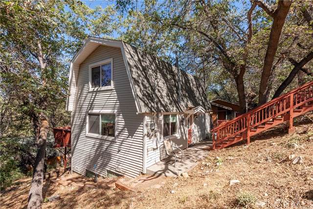 682 Villa Grove Avenue - Photo 1