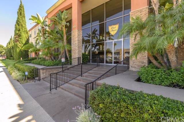 400 Acacia Avenue - Photo 1
