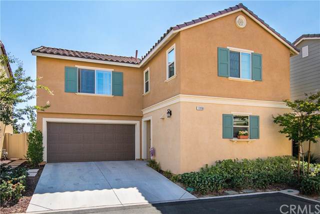 1395 Sunset Place - Photo 1