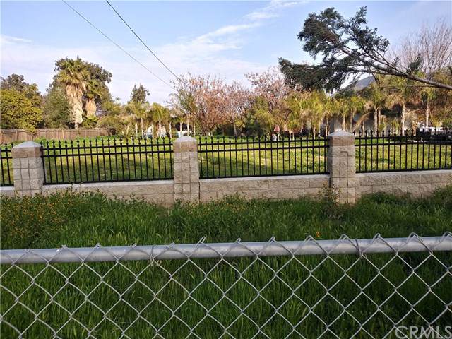 11229 Cypress Avenue - Photo 1