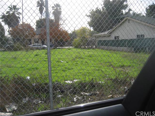 543 Center - Photo 1