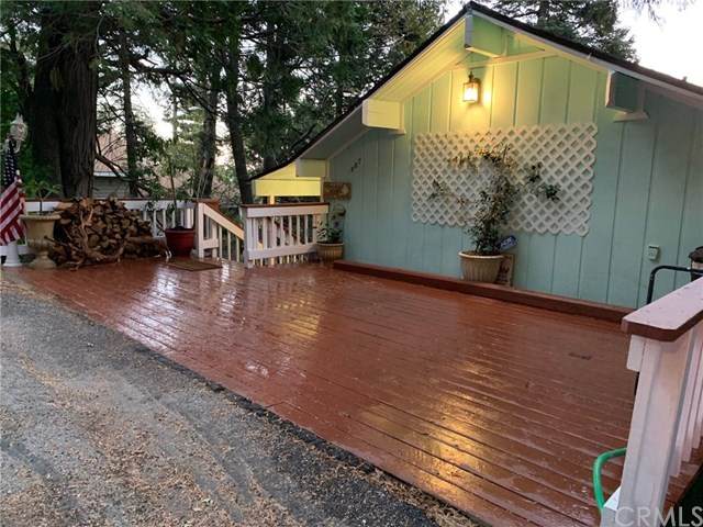 587 Wellsley Drive - Photo 1