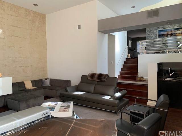 18215 Burbank Boulevard - Photo 1