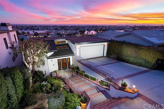 1031 Kings Road - Photo 1