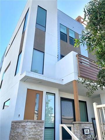 645 17th Street - Photo 1