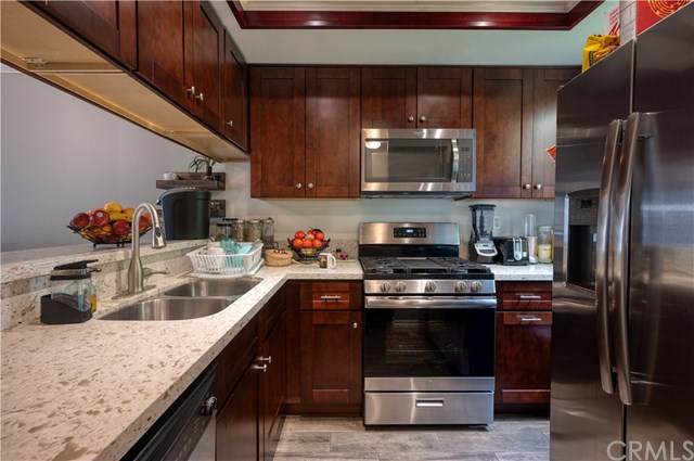 445 6th Street - Photo 1