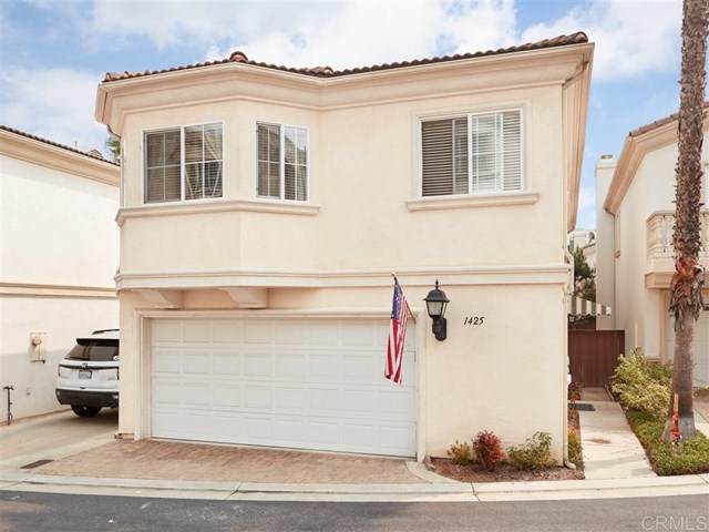 1425 Elin Pointe Dr - Photo 1