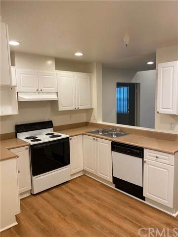 340 Newport Boulevard - Photo 1