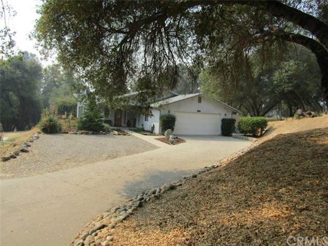 40298 Five Oaks Circle - Photo 1