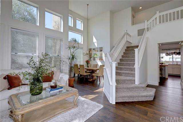 12 Montgomery - Photo 1