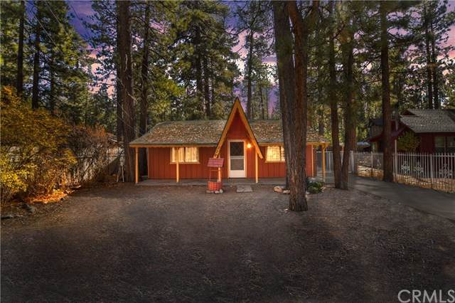 328 Sherwood Boulevard - Photo 1
