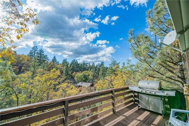 588 Villa Grove Avenue - Photo 1