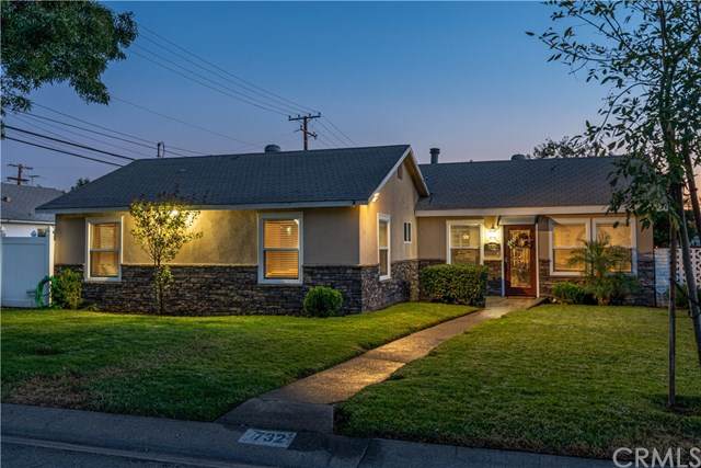 732 Olive Street - Photo 1