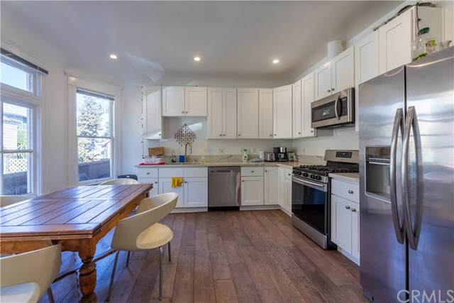 1011 20th Street - Photo 1
