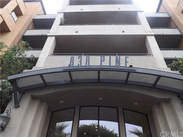 838 Pine Avenue - Photo 1