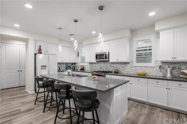 338 Vintage Way - Photo 1