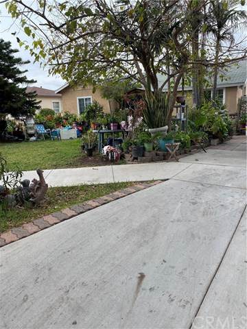 635 10th Street - Photo 1