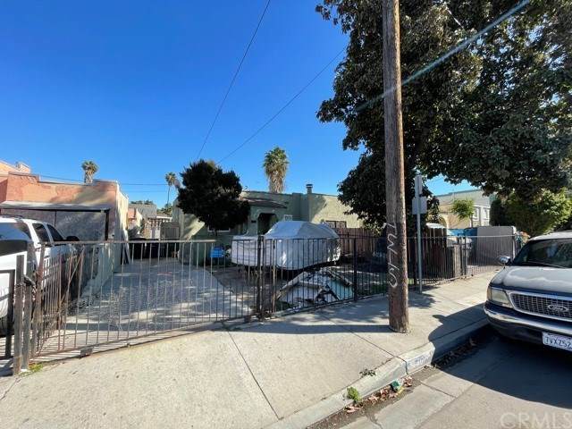 7606 Maie Avenue - Photo 1