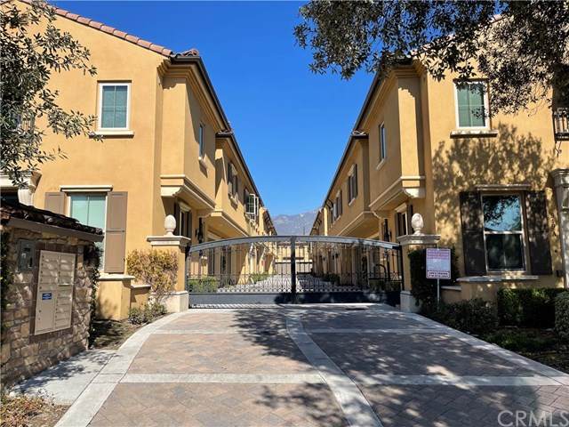 923 Fairview Avenue - Photo 1