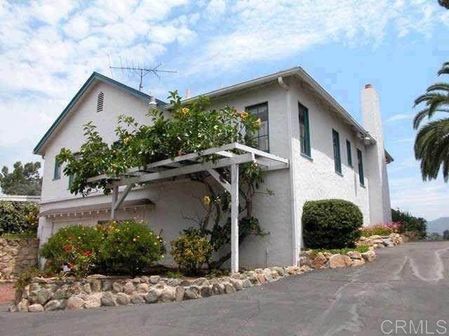 1015 Anza - Photo 1