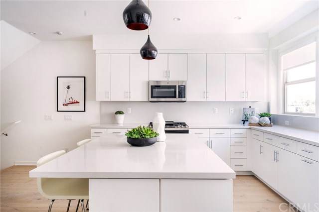 357 Placemark - Photo 1