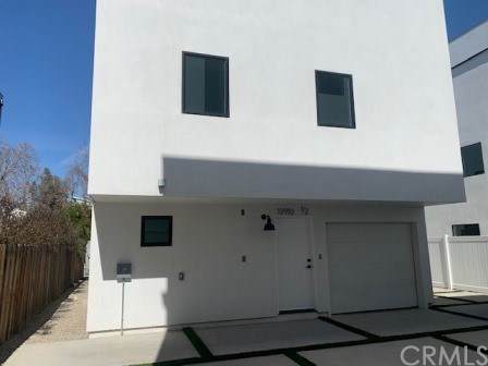 10910 Hesby Street - Photo 1