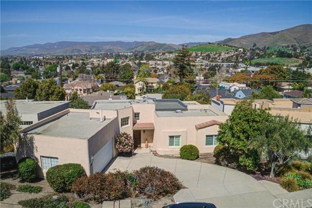 550 Stoneridge Drive - Photo 1