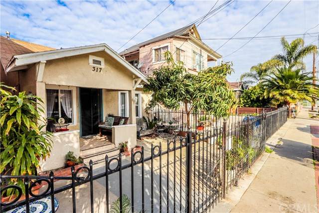 317 Pecan Street - Photo 1