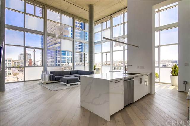 527 10th Avenue - Photo 1