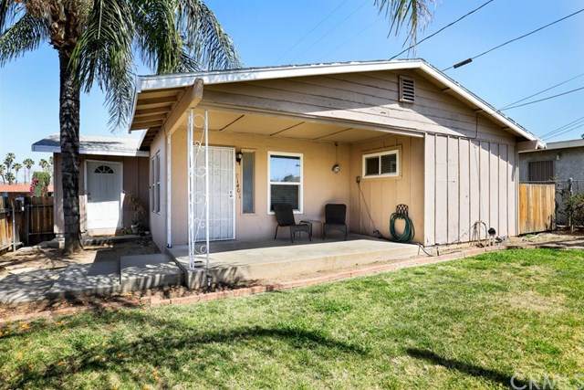 1401 Villa Street - Photo 1