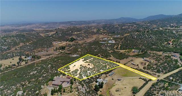 1042 Rolling Hills - Photo 1