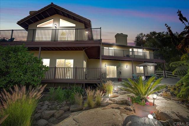 551 Seeforever Drive - Photo 1