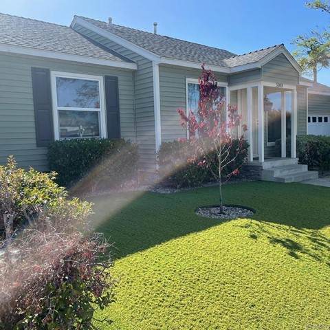 5088 Glen St - Photo 1