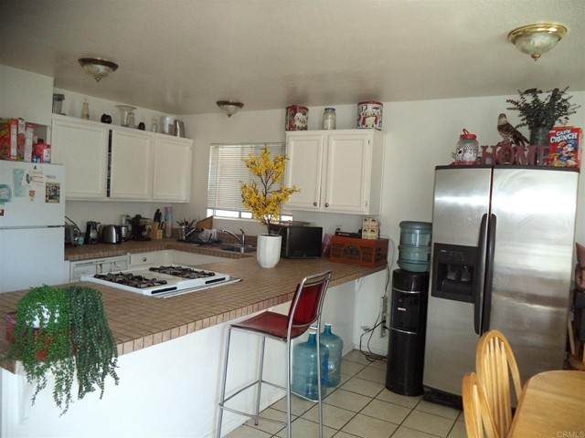 4459 Redwood St - Photo 1