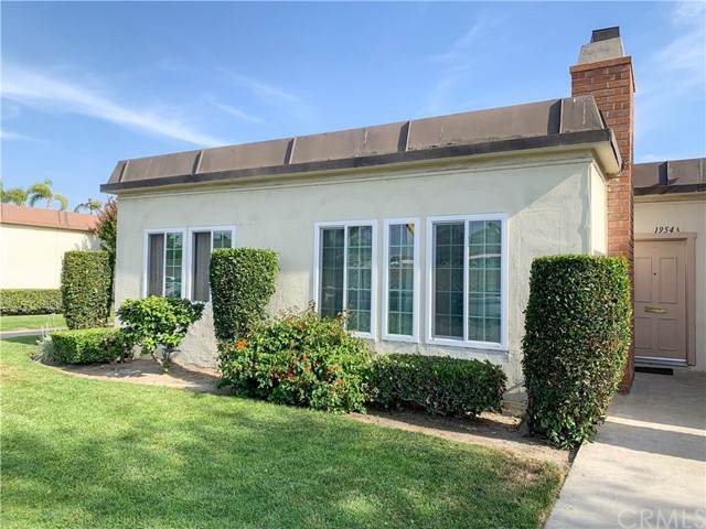 1954 Glenoaks Avenue - Photo 1