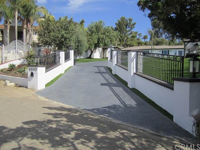 4940 Crescent Drive - Photo 1
