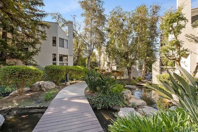 5846 Creekside Avenue - Photo 1