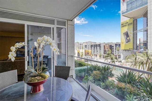 6250 Hollywood Boulevard - Photo 1
